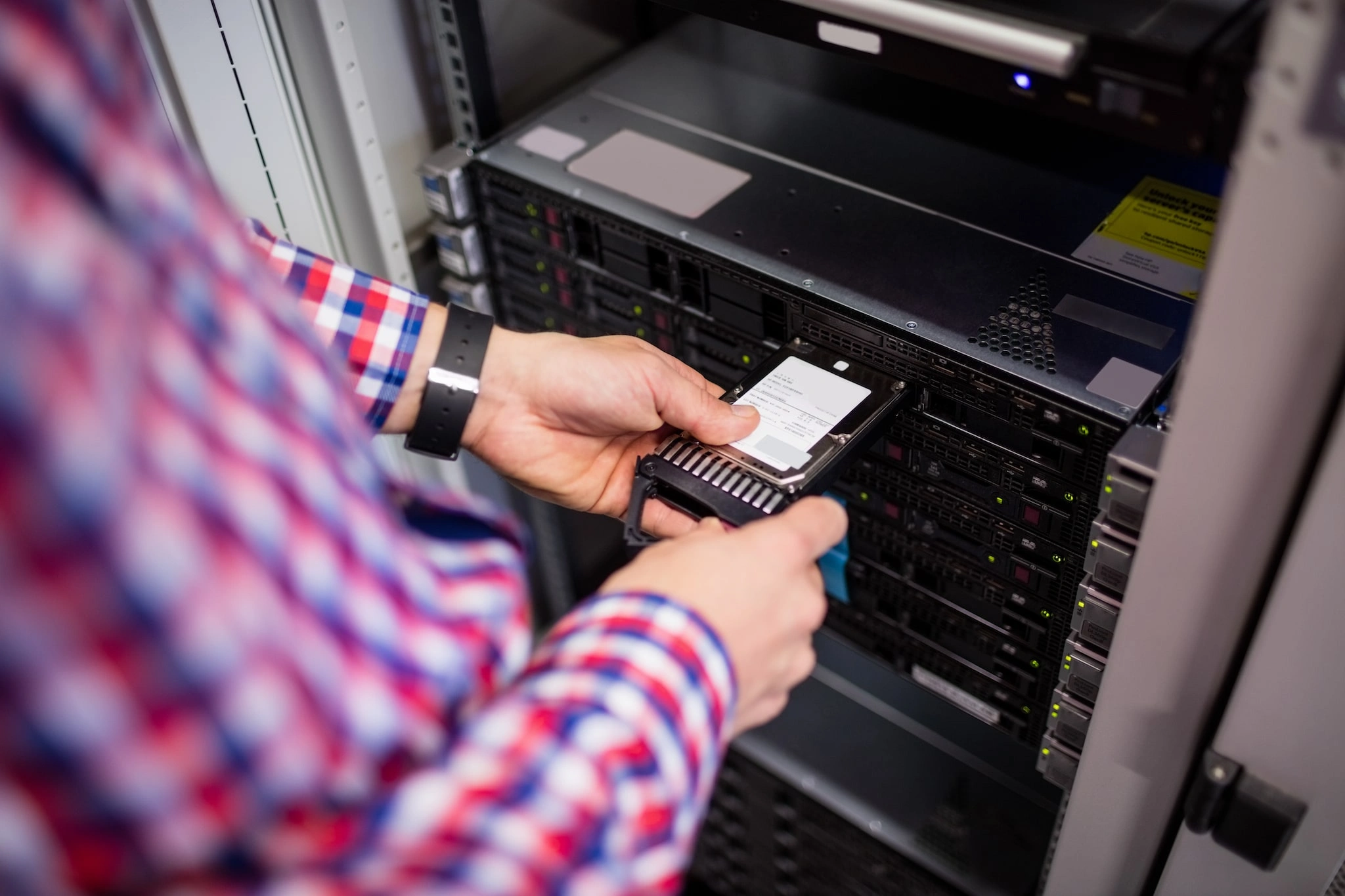 آشنایی با انواع وب سرور